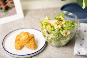 Salad Containers